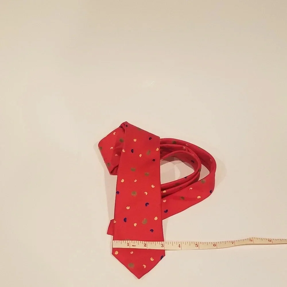 Marshall fields  tie .Made in Italy. 100% silk.